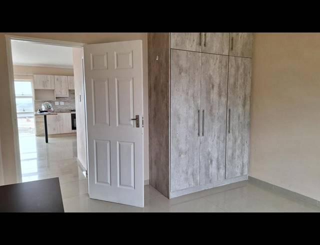 2 BEDROOM PROPERTY TO RENT IN UMKOMAAS